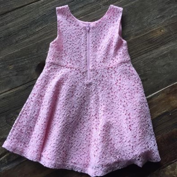Pink eyelet dress - Picture 2 of 3